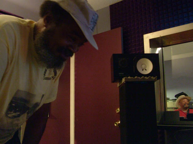 bo_sos_btm_8307