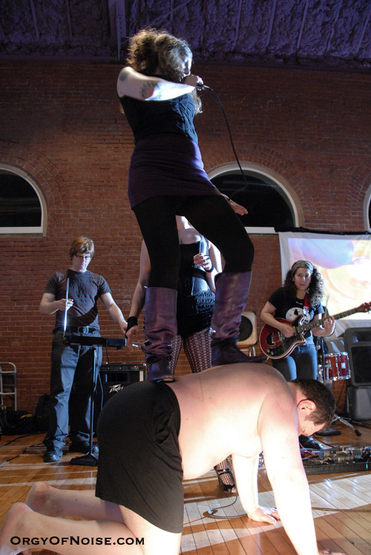 OON at Multimedia Circus