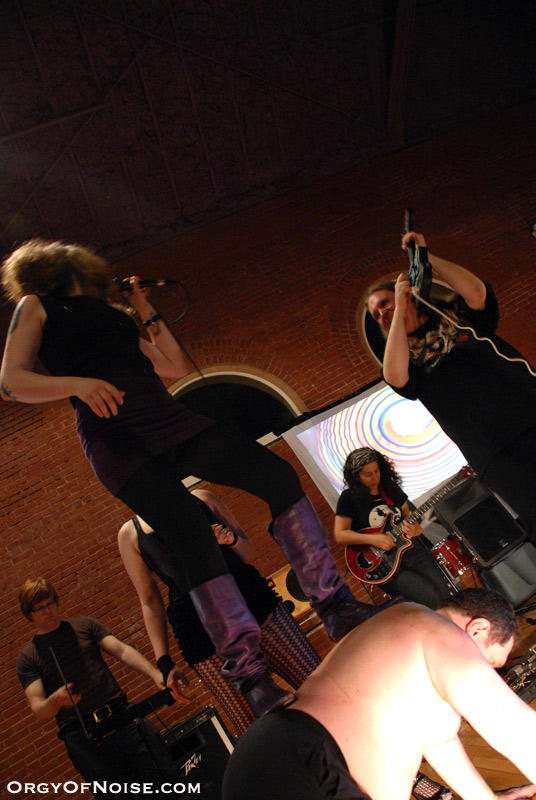 OON at Multimedia Circus