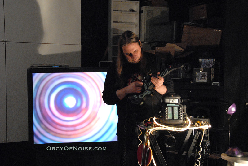 NOISE NIGHT