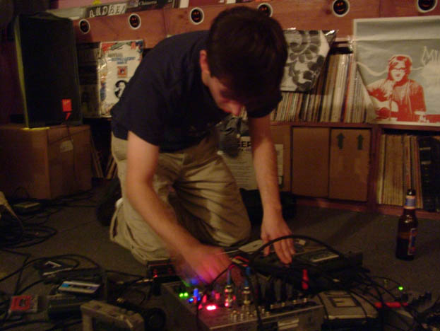 tv_oct4_btm_2294