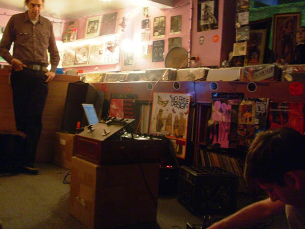 tv_oct4_btm_2349