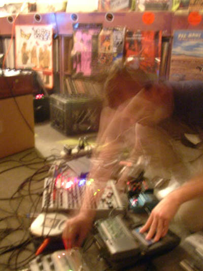 tv_oct4_btm_2358