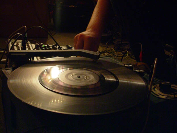 tv_oct4_btm_2524